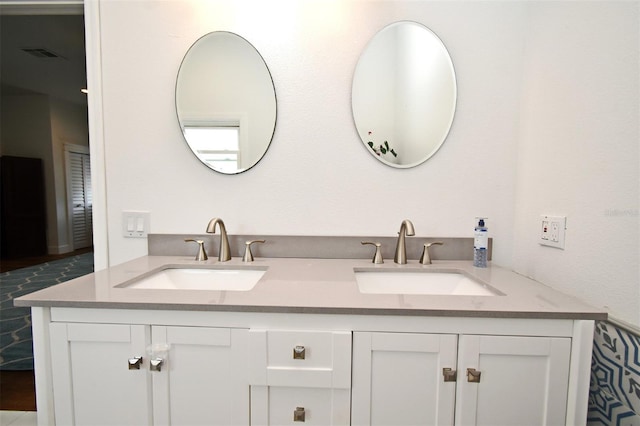 1611 Chestnut Ave, Winter Park, FL 32789 - bathroom with double vanity