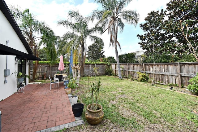 1611 Chestnut Ave, Winter Park, FL 32789 - view of yard featuring a patio area