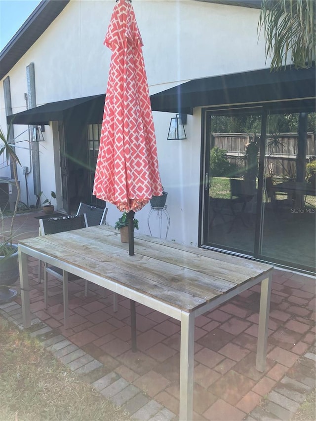1611 Chestnut Ave, Winter Park, FL 32789 - view of patio / terrace with outdoor dining space