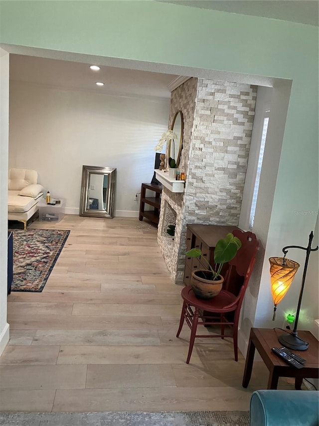 1611 Chestnut Ave, Winter Park, FL 32789 - living room with wood finished floors, baseboards, and recessed lighting