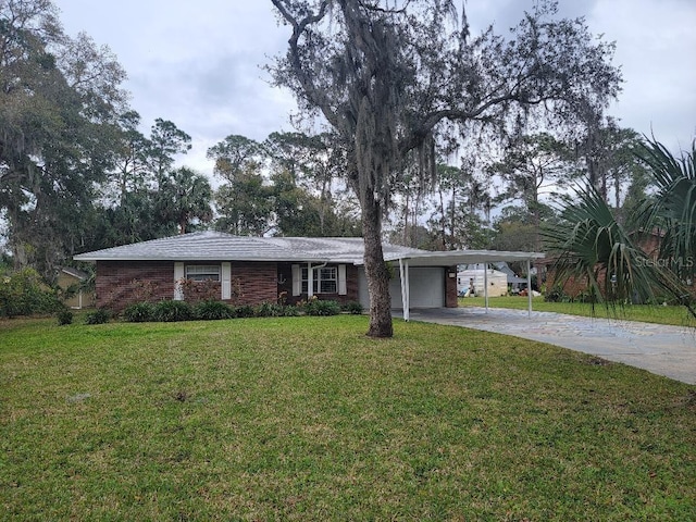 single story home featuring a carport and a front lawn