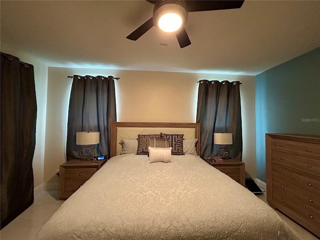 bedroom featuring a ceiling fan