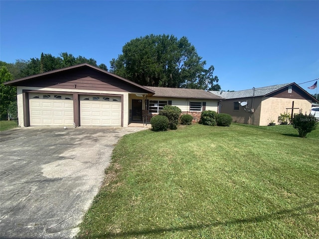 12314 Virginia Dr, Leesburg, FL 34788 - photo 1