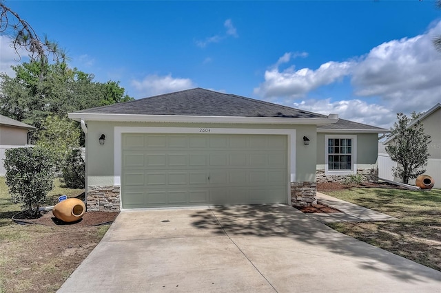 view of front facade featuring a garage