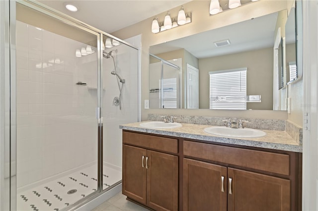 1546 Park Leah Cir, Apopka, FL 32712 - bathroom with a shower stall, visible vents, and a sink