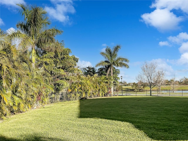 6113 Shadowlake Dr, Apollo Beach, FL 33572 - view of yard with a water view