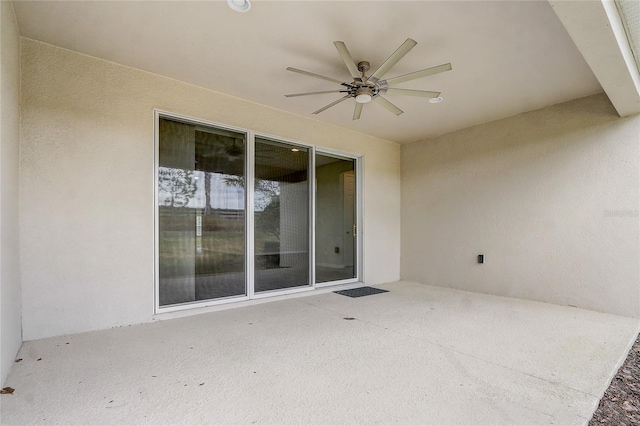 view of patio / terrace with ceiling fan