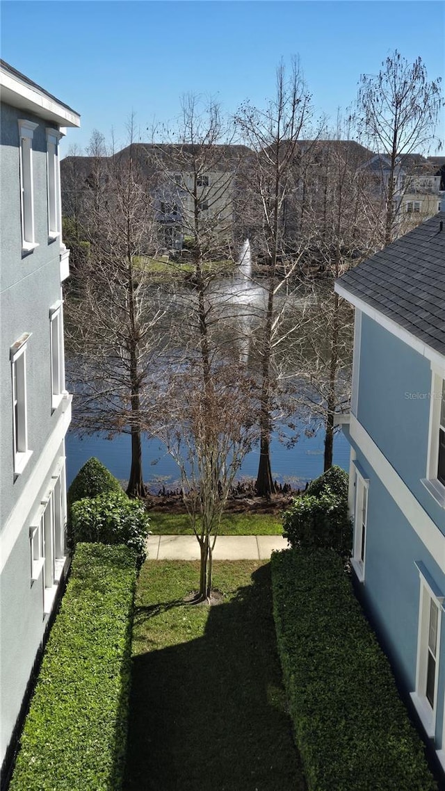 136 Mcleods Way, Winter Springs, FL 32708 - view of grassy yard with a water view