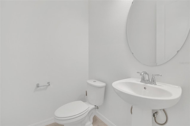 1620 Pelican Dr, Davenport, FL 33896 - bathroom featuring sink and toilet