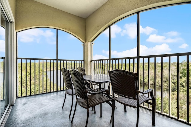 view of sunroom / solarium