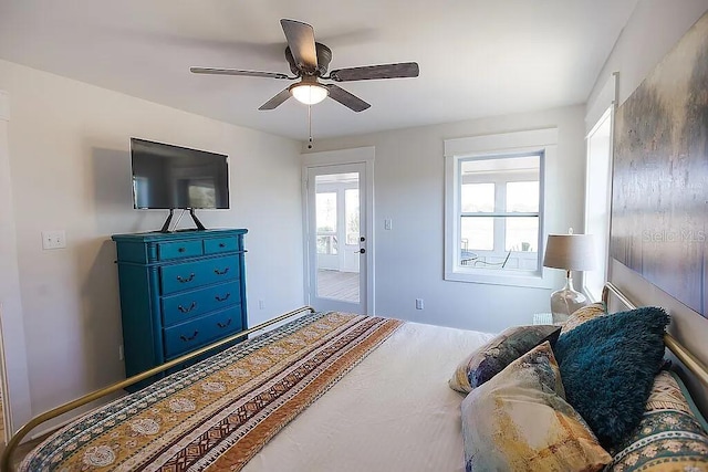 bedroom with ceiling fan