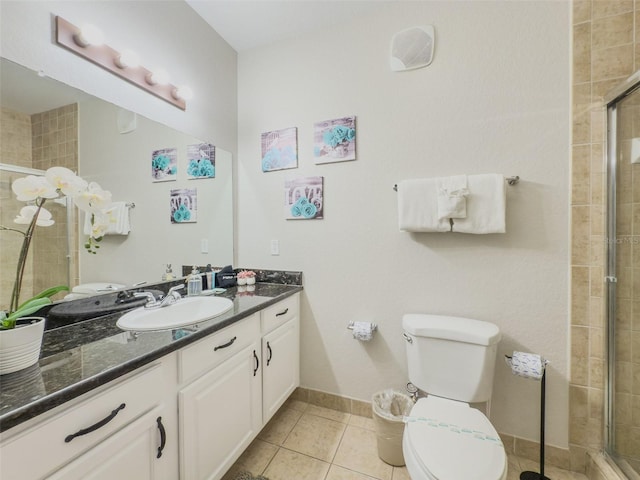 8000 Tuscany Way Unit 4405, Davenport, FL 33896 - bathroom featuring vanity, tile patterned flooring, and a tile shower