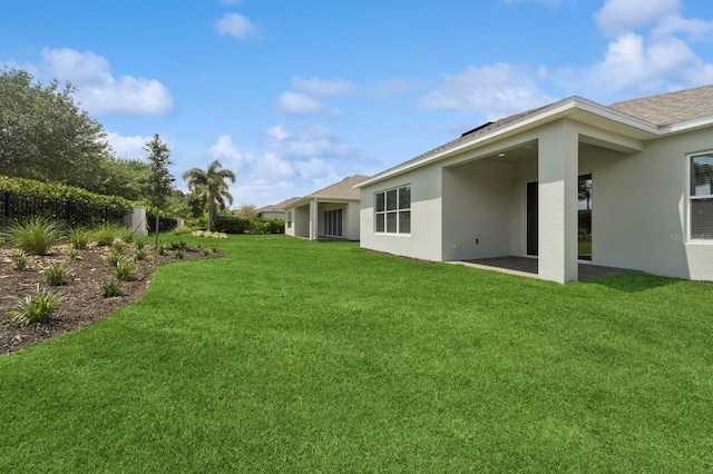view of yard with a patio