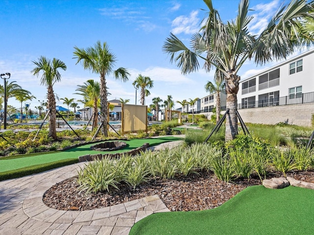 surrounding community featuring a residential view