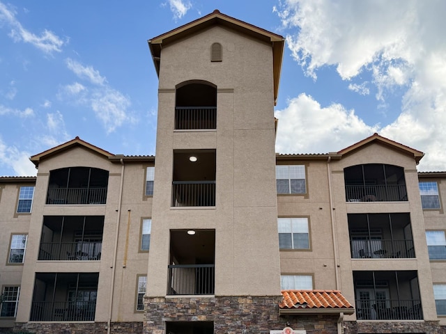 view of building exterior