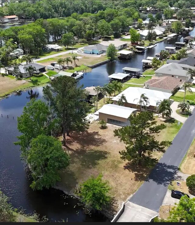 1609 Yellow Brick Rd, Astor, FL 32102