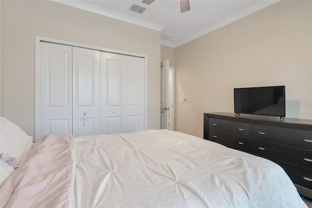 1472 Rushing Rapids Way, Winter Springs, FL 32708 - bedroom featuring a closet, crown molding, and a ceiling fan