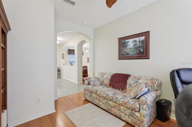 25239 Cranes Roost Cir, Leesburg, FL 34748 - photo 9