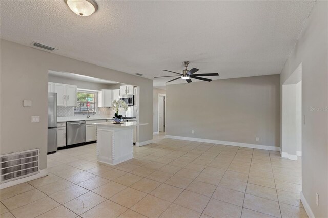 2402 Greenwood St, Deltona, FL 32738 - photo 6
