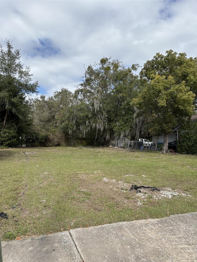 Listing photo 2 for 829 W New England Ave, Winter Park FL 32789