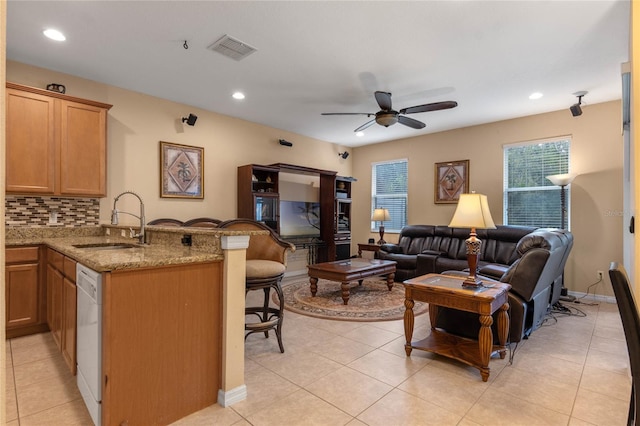 1562 Travertine Ter, Sanford, FL 32771 - living area with recessed lighting, visible vents, ceiling fan, and light tile patterned floors