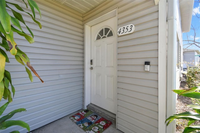 view of entrance to property