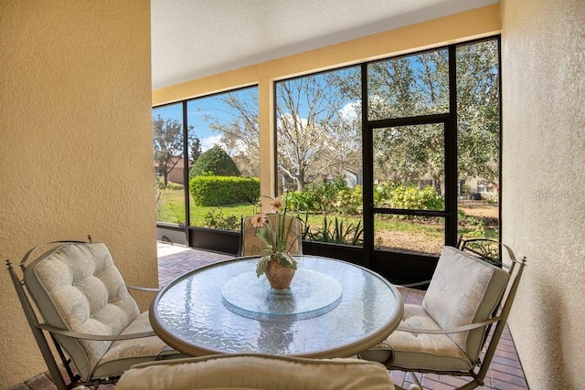 view of sunroom / solarium