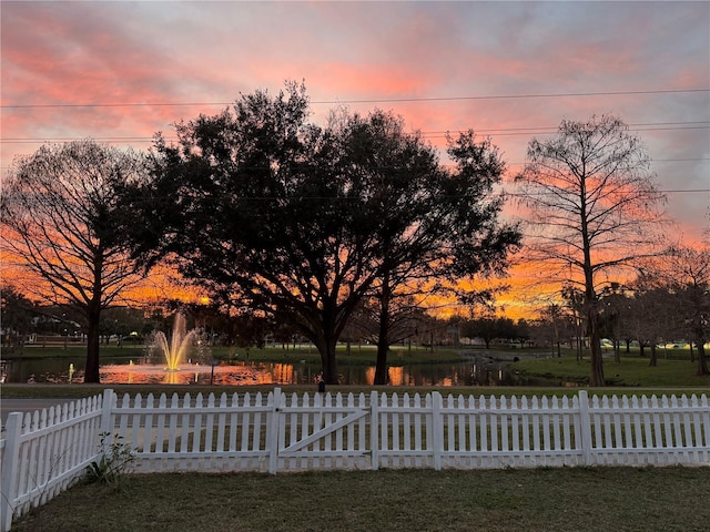 yard at dusk with fence