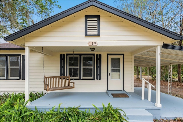 view of front facade with covered porch