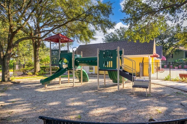 2019 Dixie Belle Dr Unit 2019O, Orlando, FL 32812 - community playground featuring fence