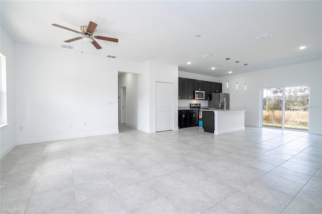 unfurnished living room featuring recessed lighting, visible vents, baseboards, and ceiling fan