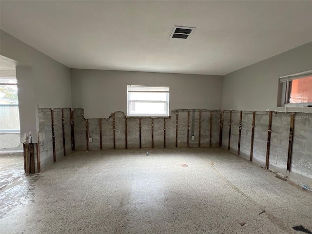 4435 Huntington St NE, Saint Petersburg, FL 33703 - empty room with visible vents