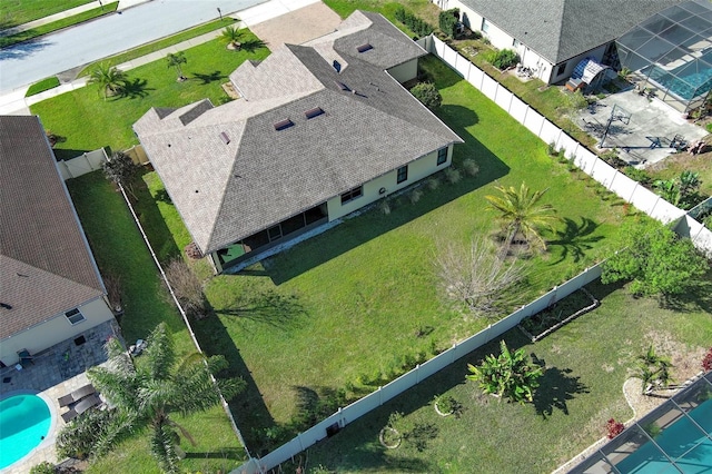 birds eye view of property featuring a residential view