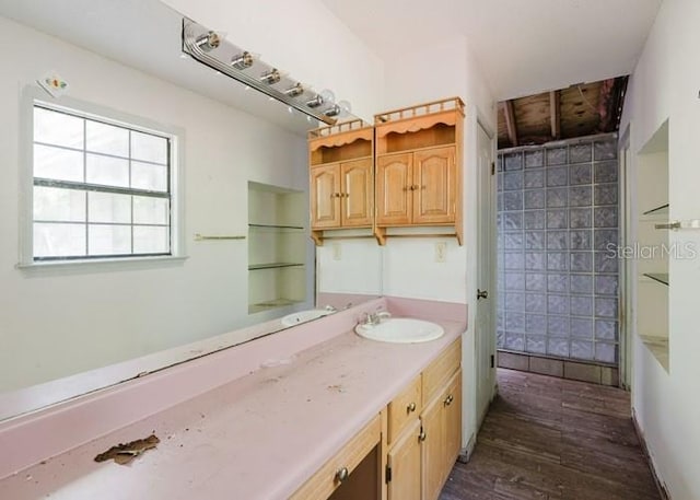106 Thurston Pl, Crestview, FL 32536 - full bath with wood finished floors and vanity