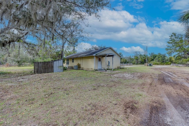 view of front of property