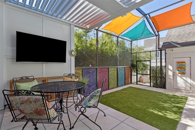 view of sunroom / solarium