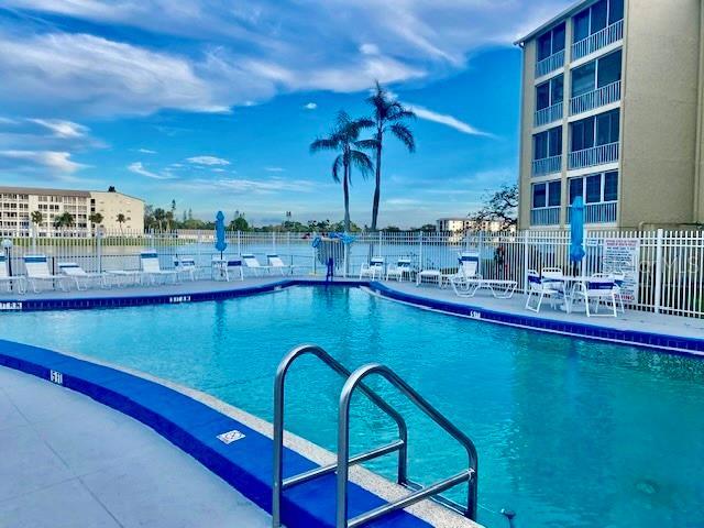 3672 Lake Bayshore Dr Unit K327, Bradenton, FL 34205 - photo 24