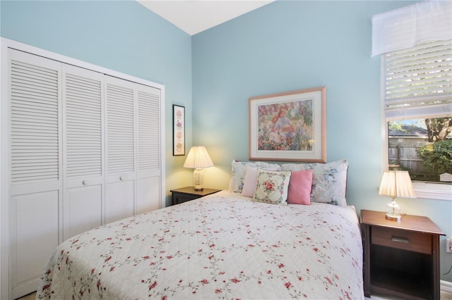 bedroom with a closet