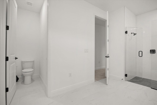 bathroom featuring a stall shower, baseboards, visible vents, toilet, and marble finish floor