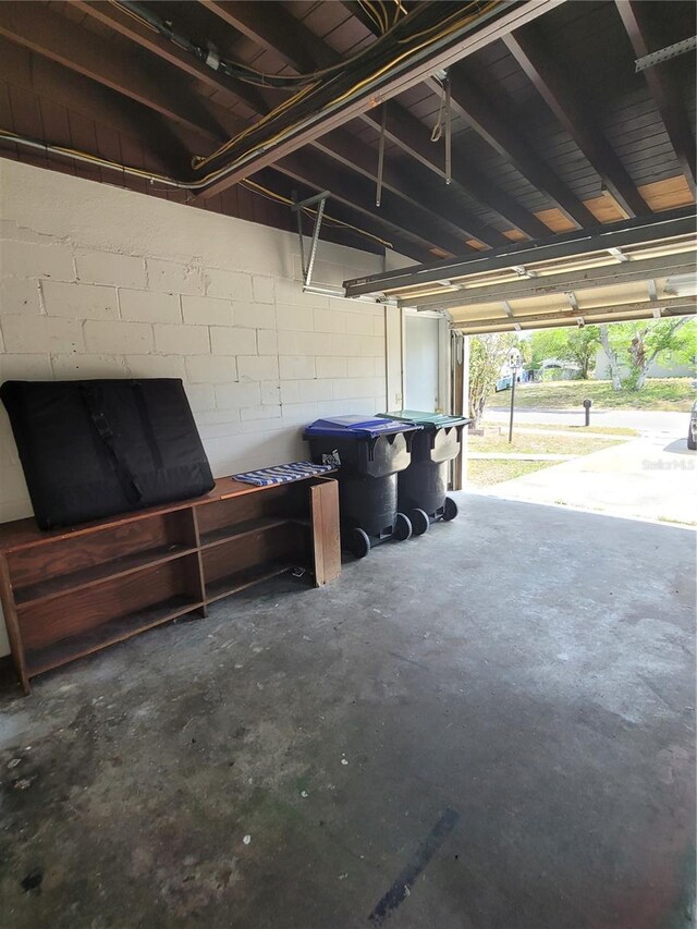 1616 Ferndell Rd, Orlando, FL 32808 - garage with concrete block wall