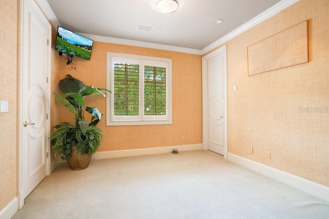 1400 Alabama Dr, Winter Park, FL 32789 - unfurnished room featuring carpet flooring, baseboards, and crown molding