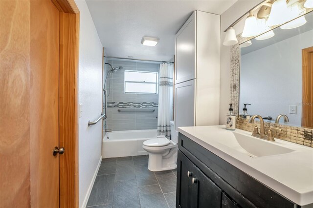 bathroom with toilet, vanity, baseboards, tasteful backsplash, and shower / bath combo with shower curtain