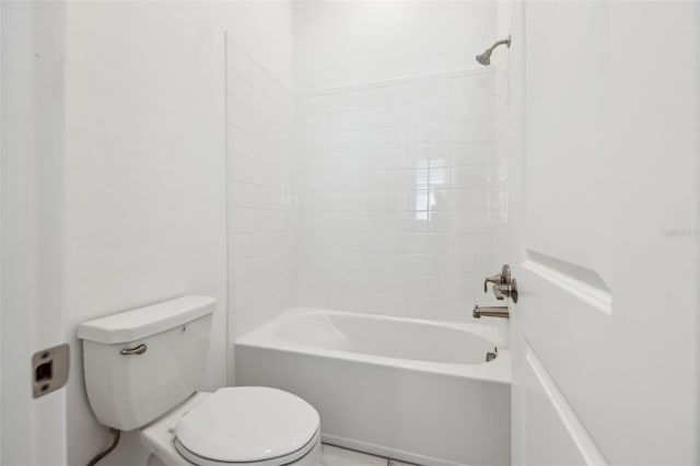 full bathroom with bathtub / shower combination and toilet