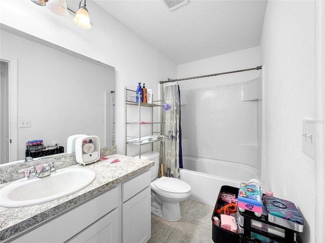 bathroom with visible vents, toilet, shower / bath combo with shower curtain, a textured ceiling, and vanity