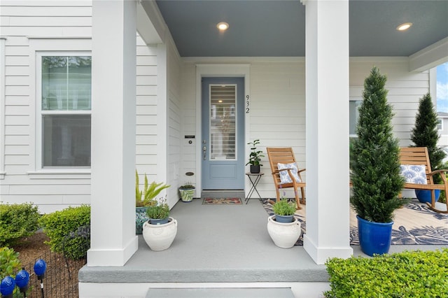 property entrance with a porch