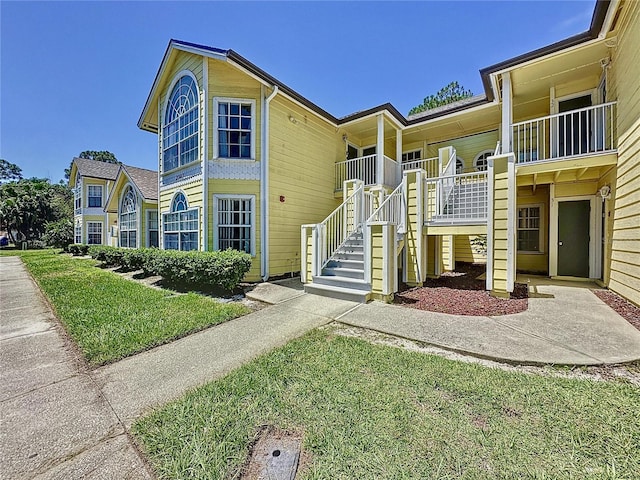 2040 Royal Bay Blvd Unit 30, Kissimmee, FL 34746 - view of front of property with stairs