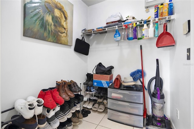 102 Ethan Ave, Davenport, FL 33897 - view of storage area