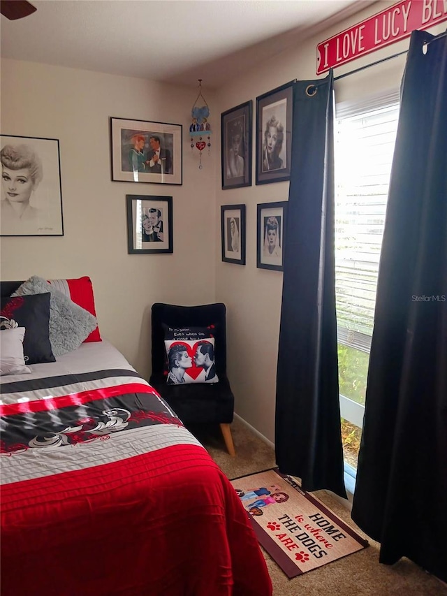 bedroom featuring carpet floors