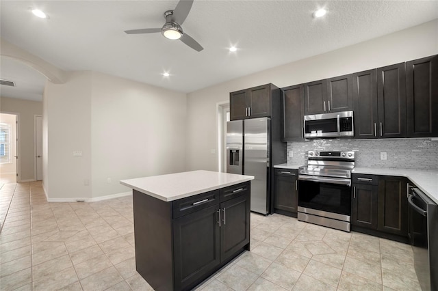 25 Lakeshore Blvd, Saint Cloud, FL 34769