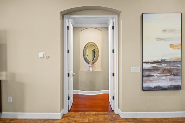 2541 Shoal Bass Way, Kissimmee, FL 34746 - corridor with baseboards, crown molding, and wood finished floors